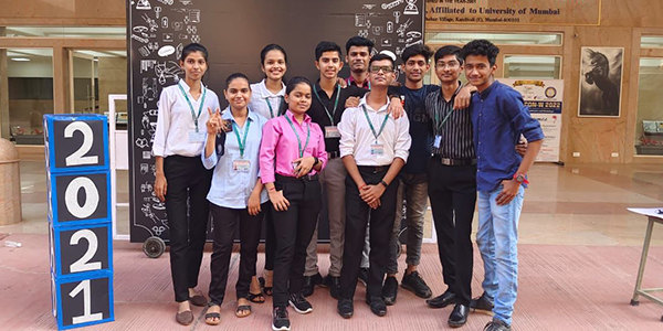 TCET Students gallery with Teachers and experts 