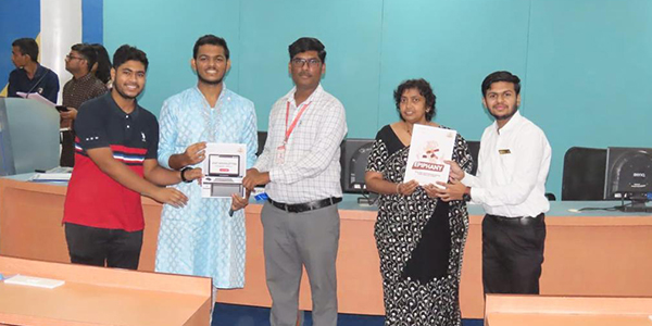 TCET Students gallery with Teachers and experts 