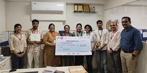 TCET Students gallery with Teachers and experts