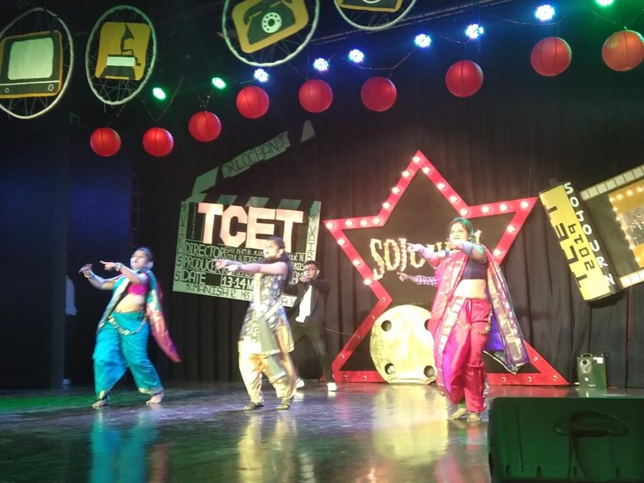 TCET Students Performed Dance on Functions