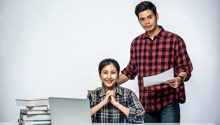 Internships vs Freelancing